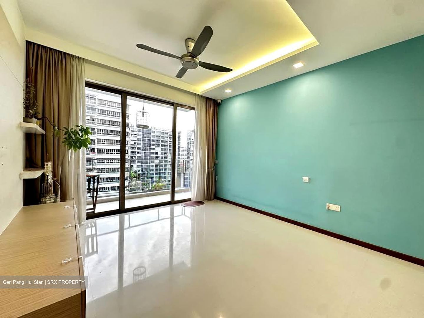 Waterfront Gold (D16), Condominium #566572301